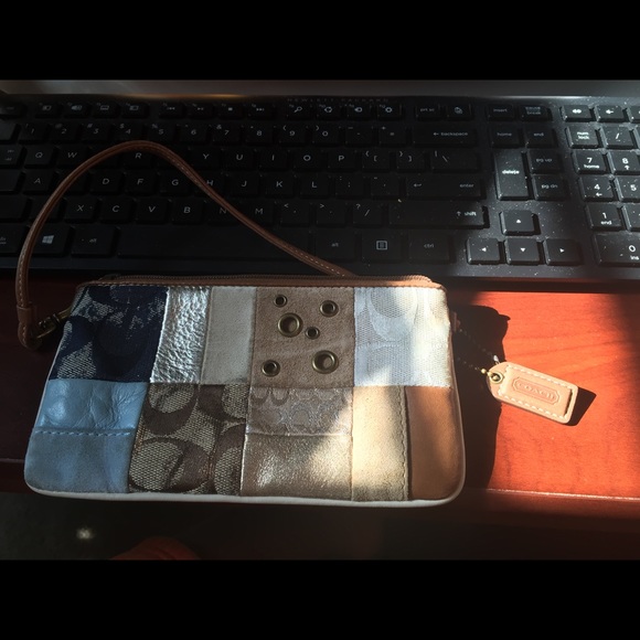 Coach wristlet 2 for 18