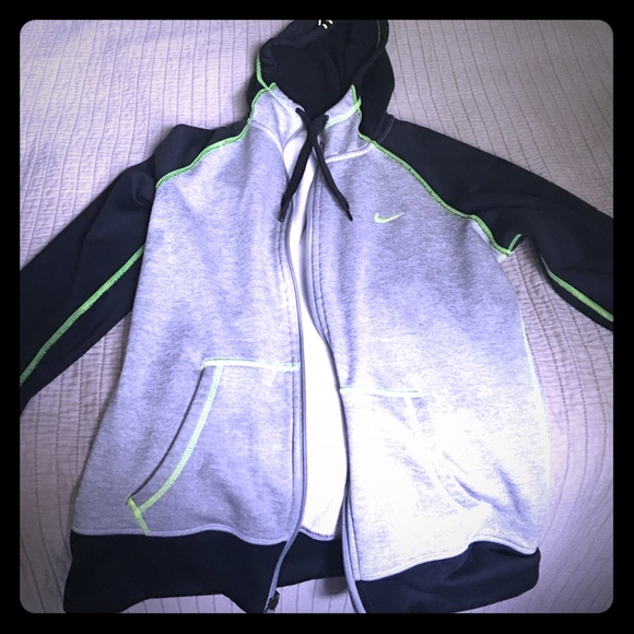 Nike zip up - Picture 1 of 3
