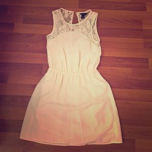 Summer dress with cut out back