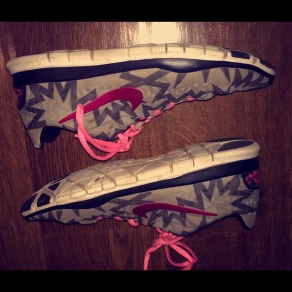 Nike women's shoes size 8.5