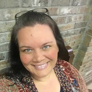 Meet your Posher, Selena