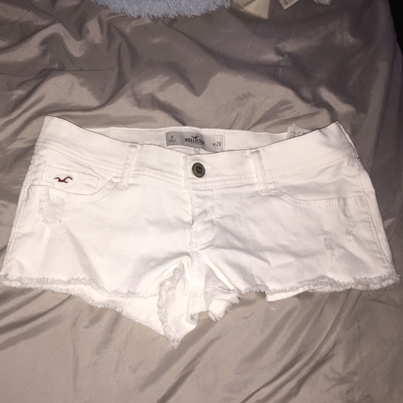 Hollister white shorts - Picture 3 of 4