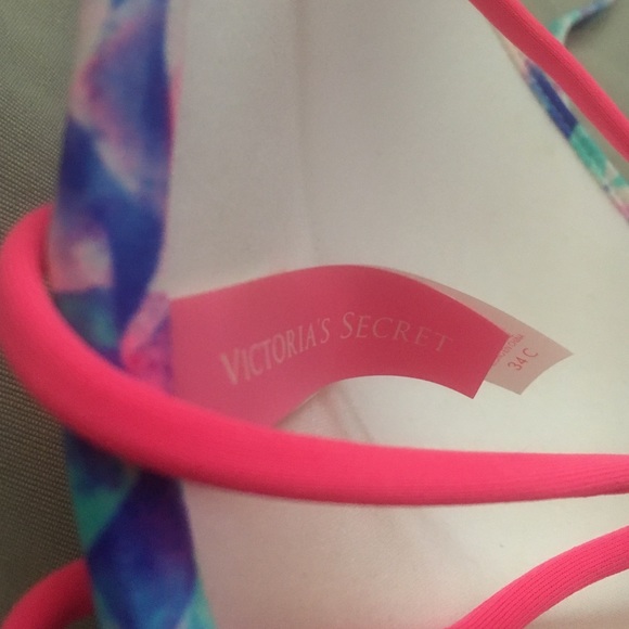 SOLD - Picture 3 of 4