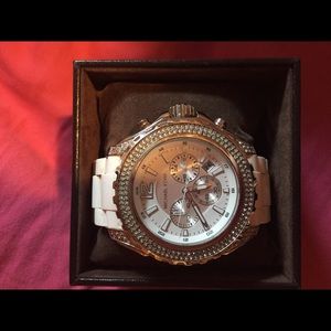 Michael kors silicone white and silver watch