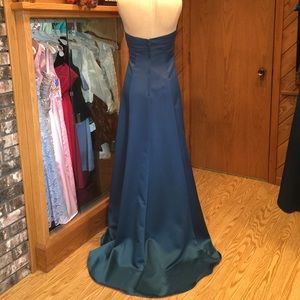 Style#7026, Tealness,