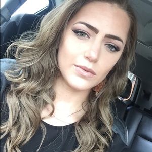 Meet your Posher, Marissa