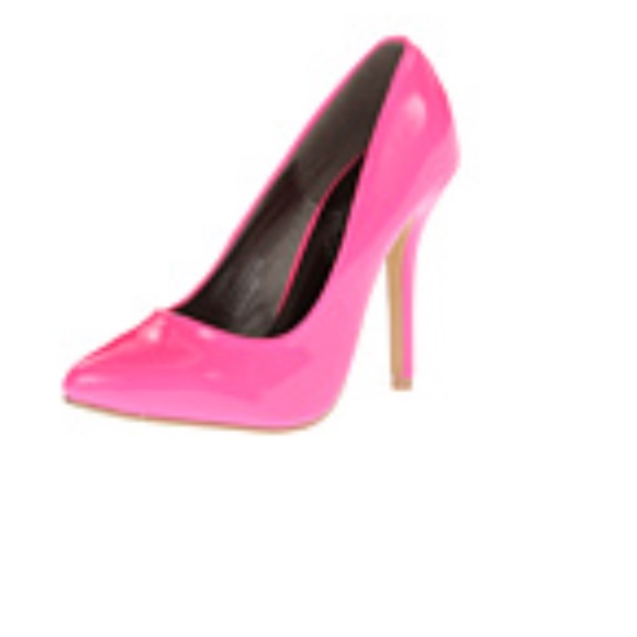 Charles Albert Molly Hot Pink Pumps