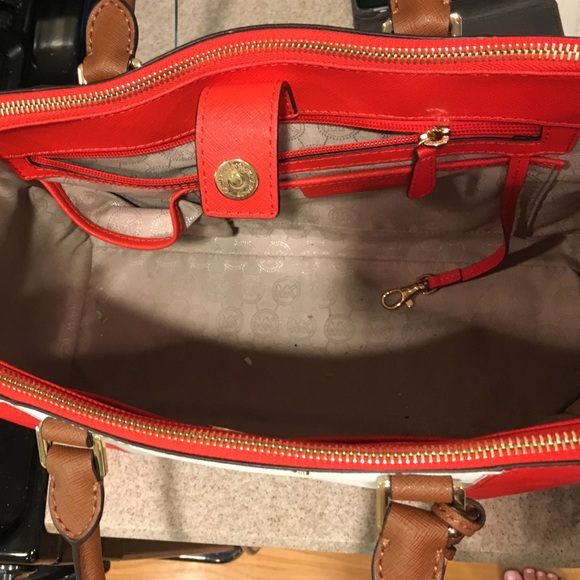 MK tote - Picture 3 of 4