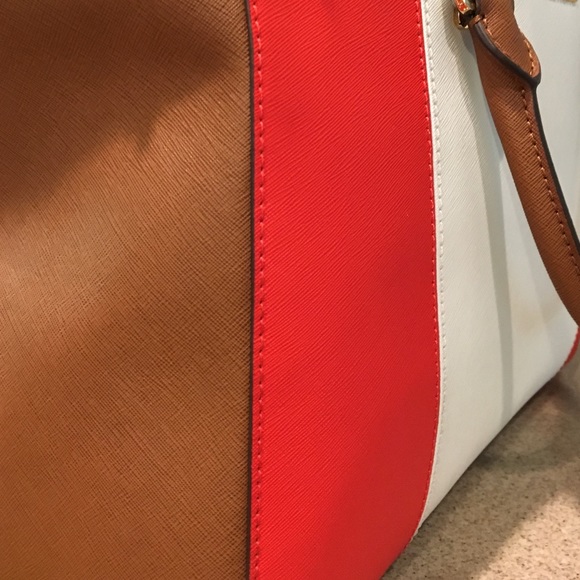 MK tote - Picture 4 of 4