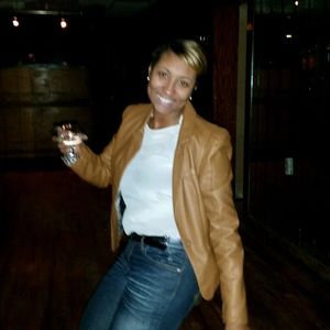 Meet your Posher, Gina