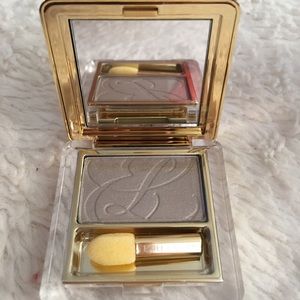 Estée Lauder eye shadow pure color