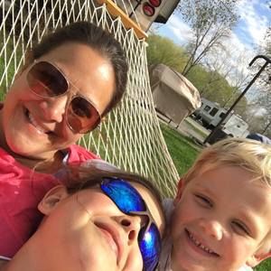 Meet your Posher, Holly