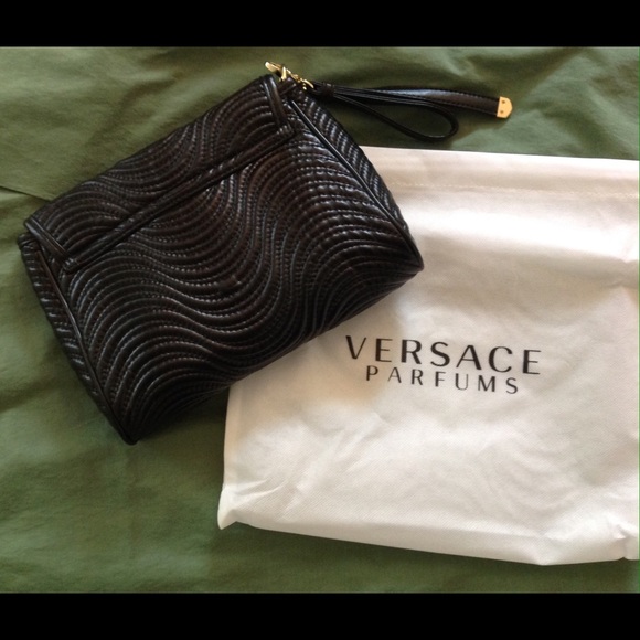 🎉VERSACE COSMETIC BAG💋 - Picture 2 of 4