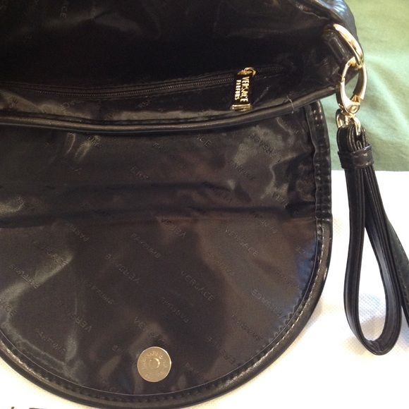 🎉VERSACE COSMETIC BAG💋 - Picture 3 of 4