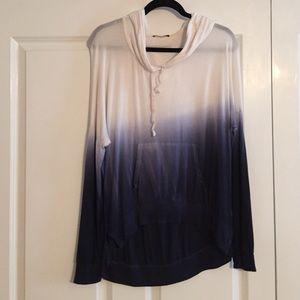 Brandy Melville - Ombré pullover sweatshirt