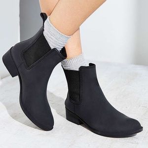 So cute just don't fit me!