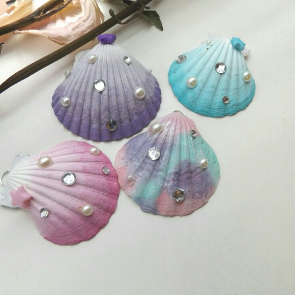 Pastel Ombre Seashell/ Mermaid Necklace