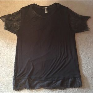 Black shirt sleeve shirt