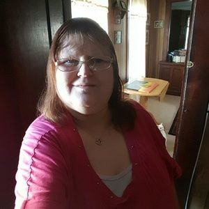 Meet your Posher, Dee