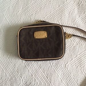 MK Jet Set Crossbody