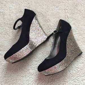 Guess Glitter Platform 9.5