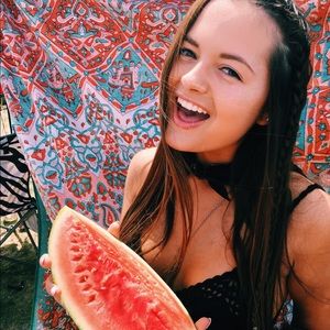 Meet your Posher, Madi