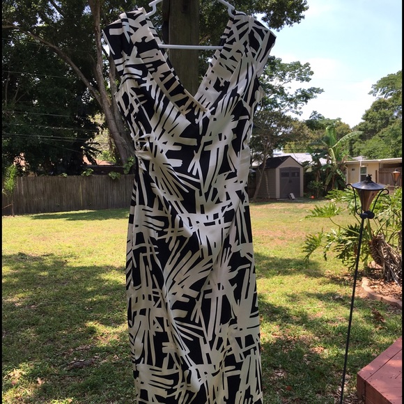 Cocktail dress. Perfect for weddings.