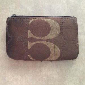 Coach Monogram Zippy Pouch