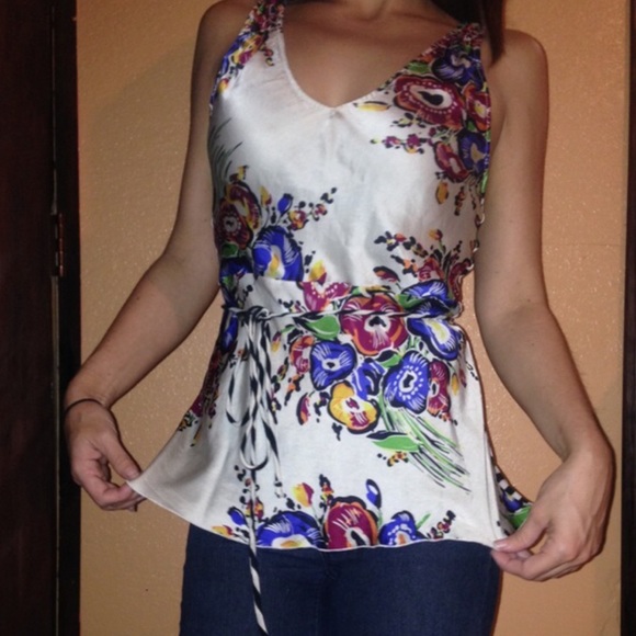 Anthropologie top- XS petite sized gorgeous!