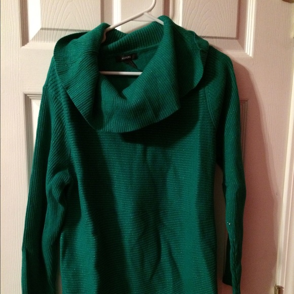 NWT green cowl neck sweater with sparkles