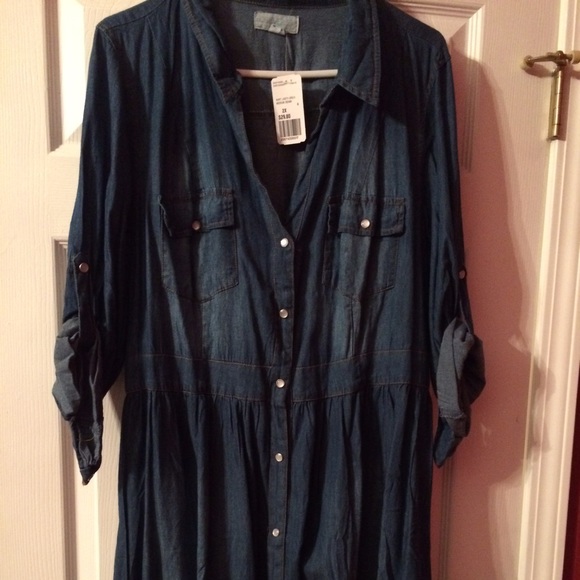 Forever21 denim button up dress NWT