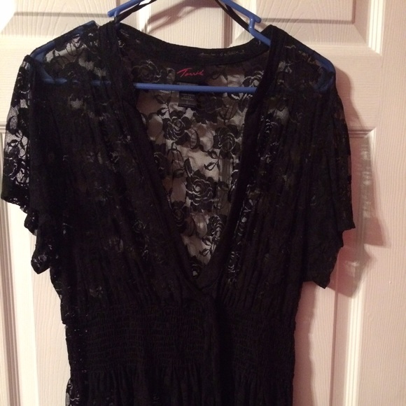 Torrid blank lace floral print shirt