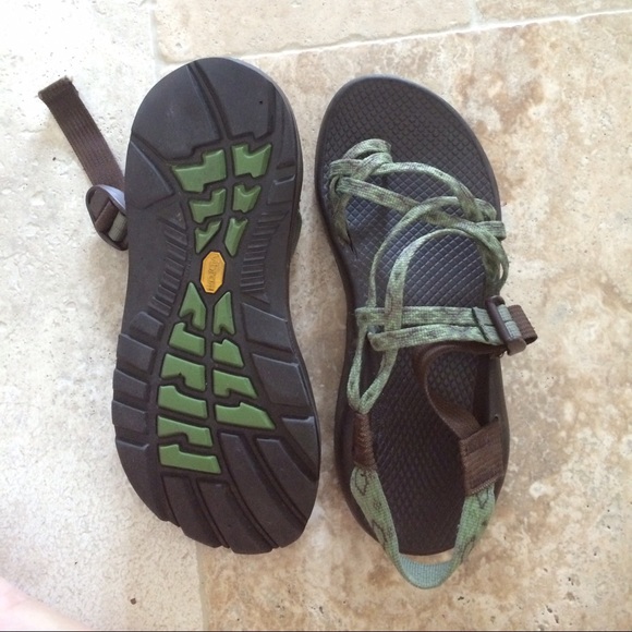 Double Strap CHACOS Toe Loop SIZE 8