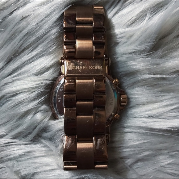 💢SOLD💢[M K • w a t c h] - Picture 3 of 4