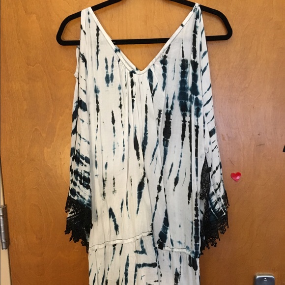 Beautiful Tiare Hawaii dress like Acacia swimwear