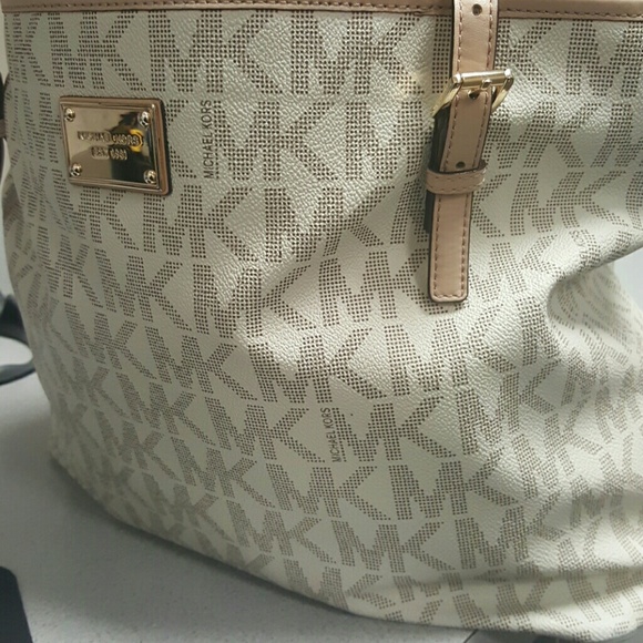 Meet your Posher, Latreda