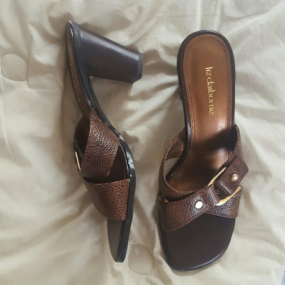 Sandals New without tags - Picture 1 of 3