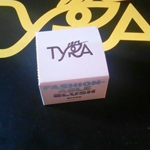 Tyra Beauty fashionable blush