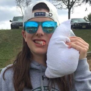 Meet your Posher, Shea