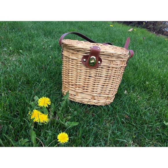 Vintage woven bag