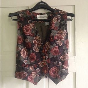 Vintage Vest wt Flowers