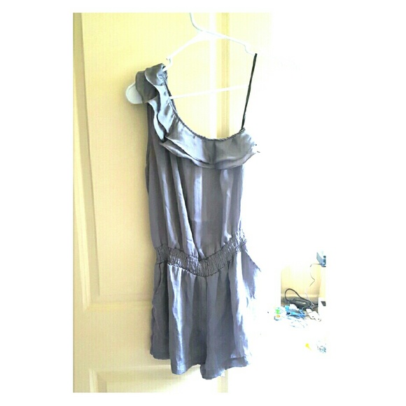 Gray one-shoulder romper