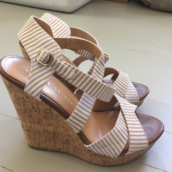 Adorable scrappy wedges sz 9.5 EUC - Picture 2 of 2