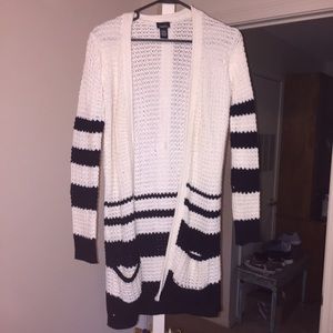 Black/White cardigan