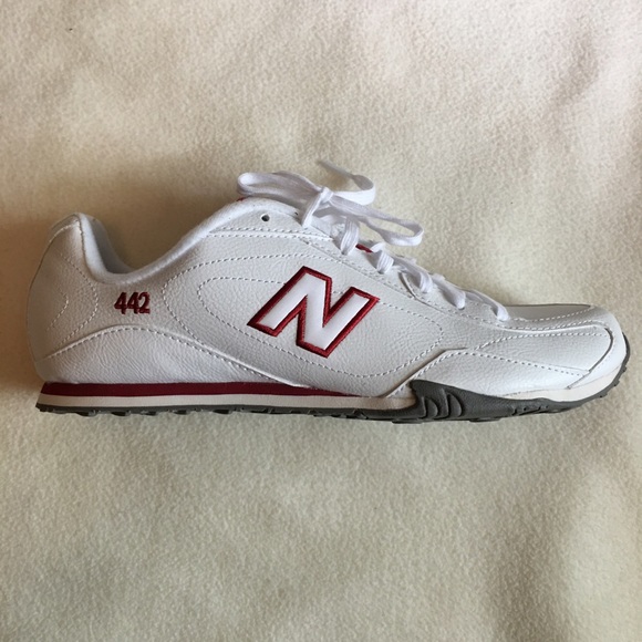 New Women's Balance Shoes size 11