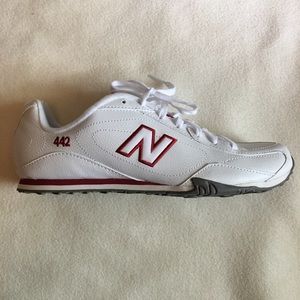 New Women's Balance Shoes size 11