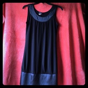 MOVING- CLOSET CLEAR OUT! Cute Little Black Dress