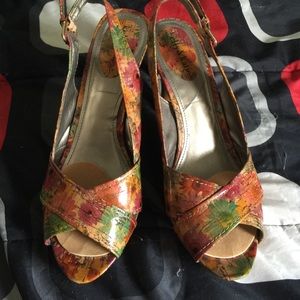 Beautiful floral peep toe heels