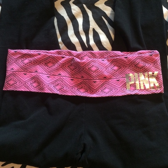 Pink skinny yoga pants