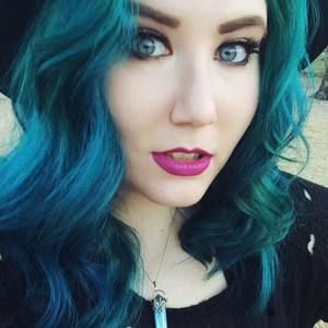 Meet your Posher, Victoria